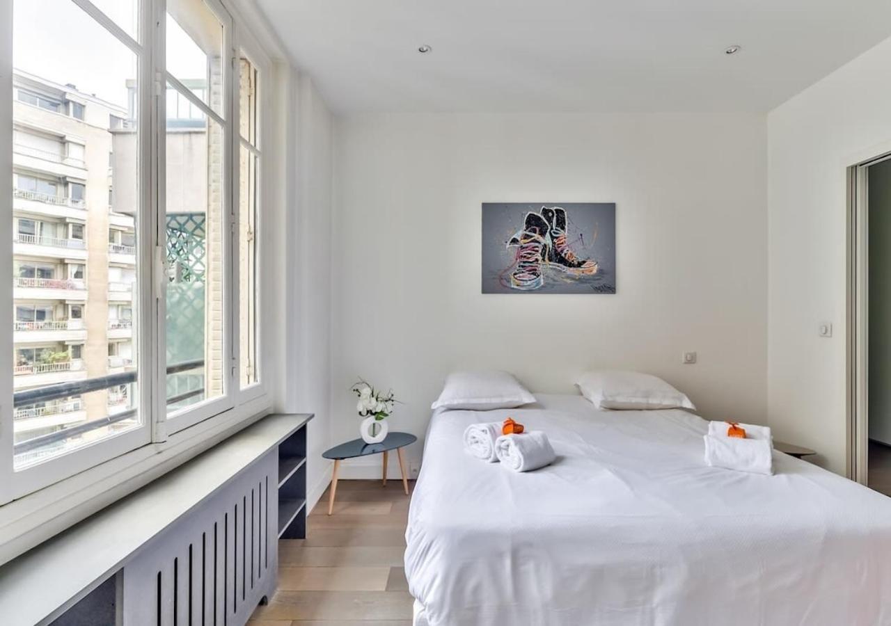 Bright & Modern Flat In Le Marais - An Ecoloflat Apartment